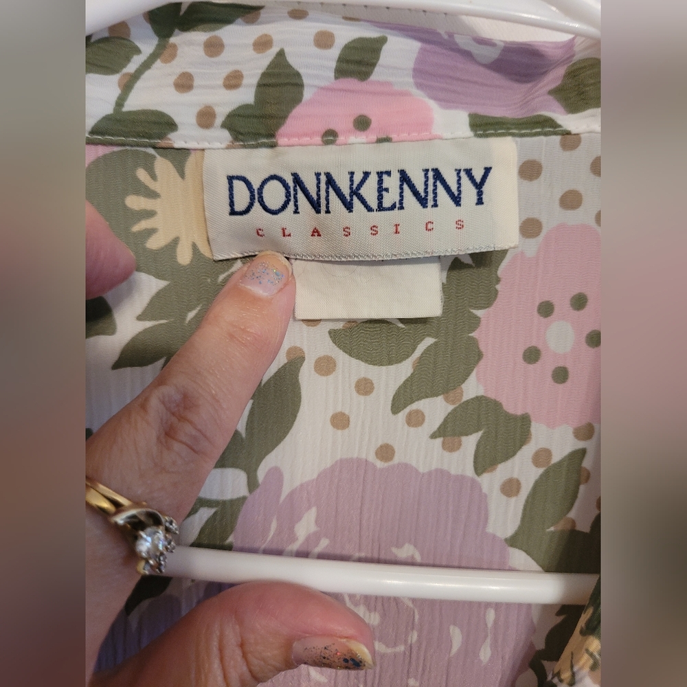 DONNKENNY Floral Women's Button Up Blouse - Pink, Green, And Yellow. - Picture 2 of 10